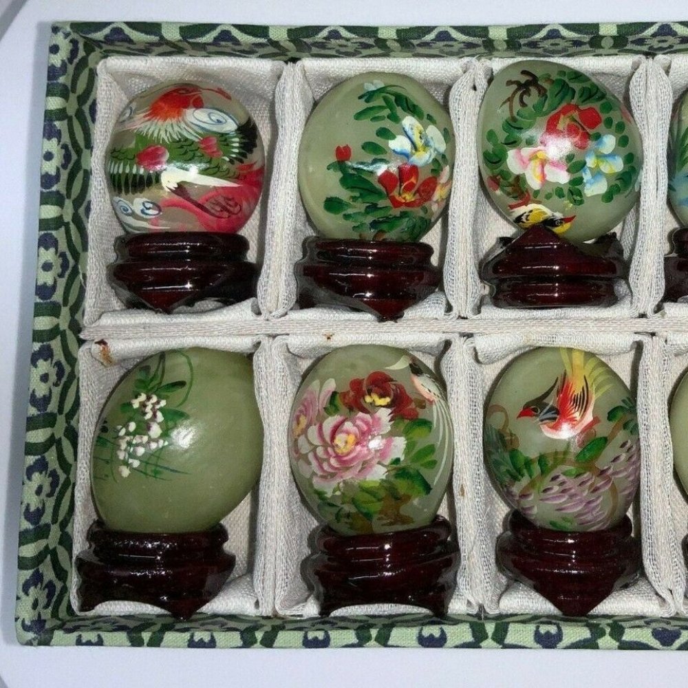 Jade miniture eggs